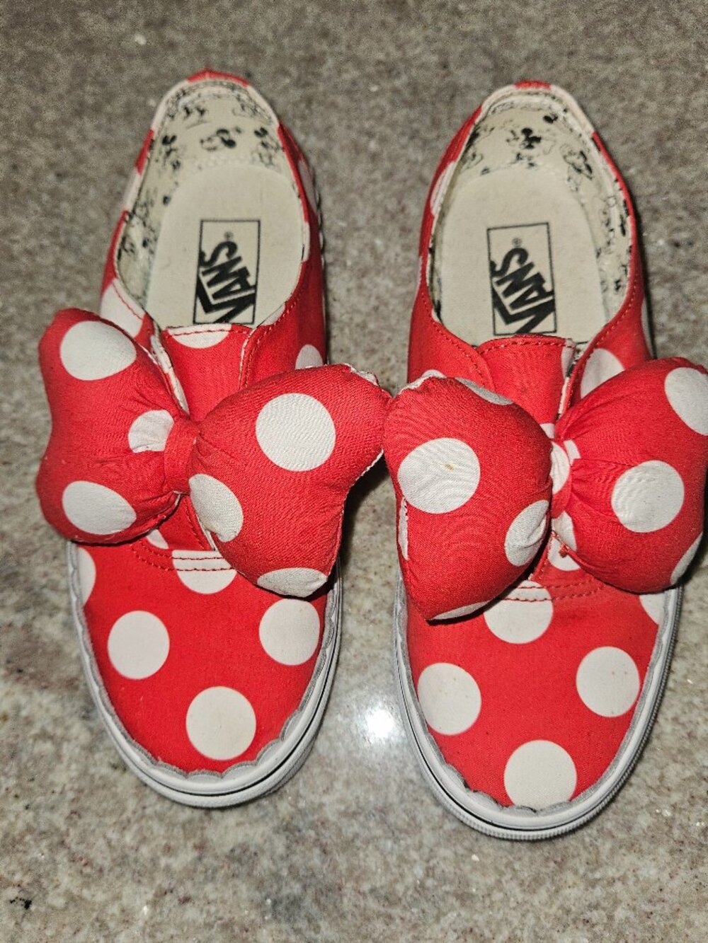 Vans Disney Authentic "MINNIE'S BOW" Sneakers sz 7.5 {101-1} - Picture 1 of 9